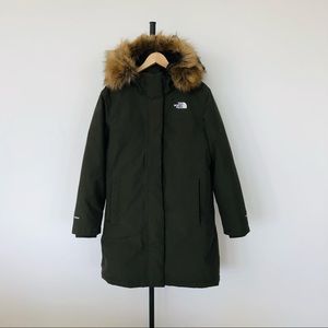 Excellent condition North Face 2020 Arctic Parka L